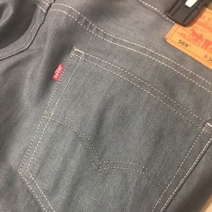 Gently Used Heather Grey Levi’s 569 Jeans 👖 (36)